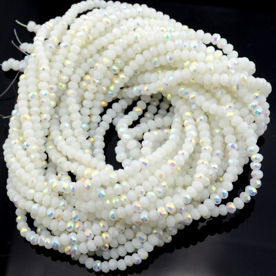 Rondellen Glasperlen 3mm facettiert milch-weiß opak regenbogen / 40 Stück Rondellen Glasperlen 3mm facettiert milch-weiß opak regenbogen / 40 Stück
