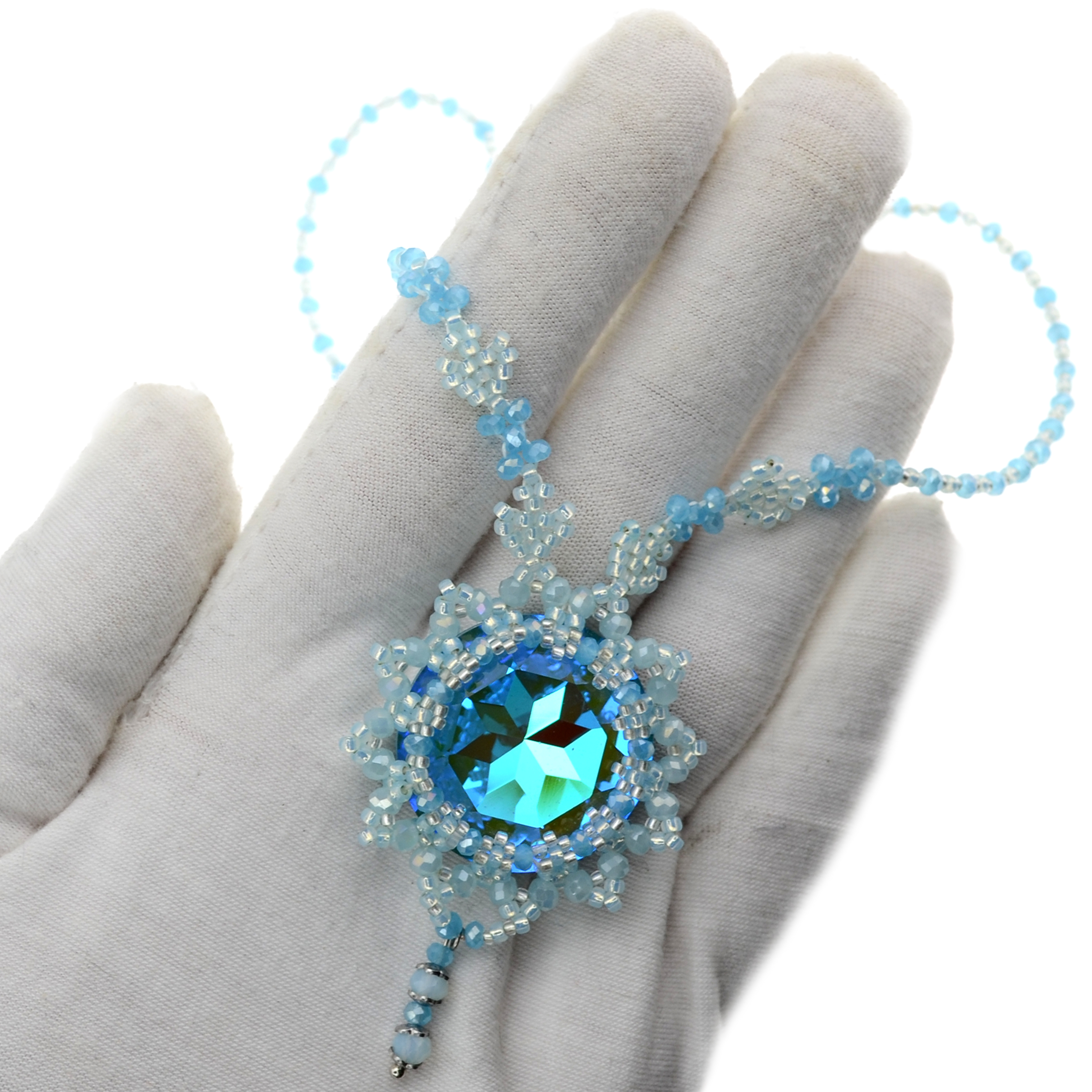 54. Bastelidee DIY / Kit mit Perlen, Anleitung und Zubehör. Perlenkette mit Anhänger.