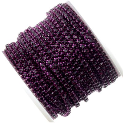 Strasskette - Einreihige Strass-Tassenkette für Schmuckherstellung, Hochwertige Glaskristalle, DIY Funkelnde Accessoire Strassband in Metallfassung, Straßsteinkette, Strassborte lila 2mm / 50cm Strasskette - Einreihige Strass-Tassenkette für Schmuckherstellung, Hochwertige Glaskristalle, DIY Funkelnde Accessoire Strassband in Metallfassung, Straßsteinkette, Strassborte lila 2mm / 50cm