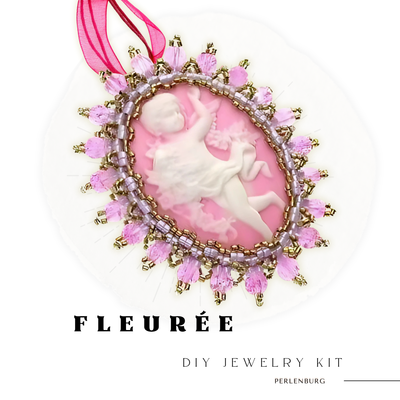 DIY-Schmuckset „Fleurée“ – Engel-Anhänger aus Cabochon und Perlen gestalten