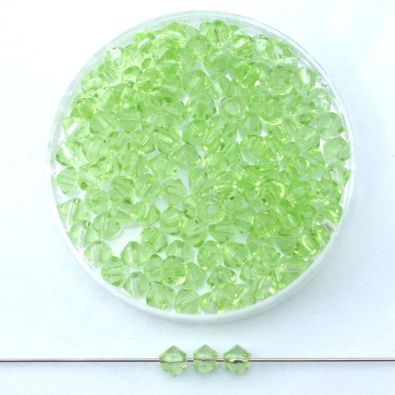 Feuerpolierte 3mm Perlen Peridotgrün - 80 Stück I DIY Schmuckperlen kaufen Feuerpolierte Glasperlen 3 mm in transparentem Peridotgrün, 80 Stück im Set – für Schmuck selber machen & kreative DIY-P