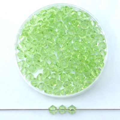 Feuerpolierte 3mm Perlen Peridotgrün - 80 Stück I DIY Schmuckperlen kaufen Feuerpolierte Glasperlen 3 mm in transparentem Peridotgrün, 80 Stück im Set – für Schmuck selber machen & kreative DIY-P