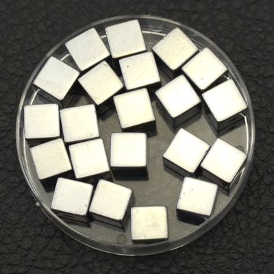 Hämatit-Würfelperlen 6 mm – 10 Stück | Perlen für modernen DIY-Schmuck Hämatit-Würfelperlen 6 mm – 10 Stück | Perlen für modernen DIY-Schmuck