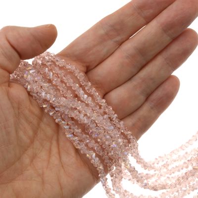 Rosa Glasperlen Dreieck facettiert – 40 Stück | Galvanisiert & zart rosa schimmernd Rosa Glasperlen Dreieck facettiert – 40 Stück | Galvanisiert & zart rosa schimmernd
