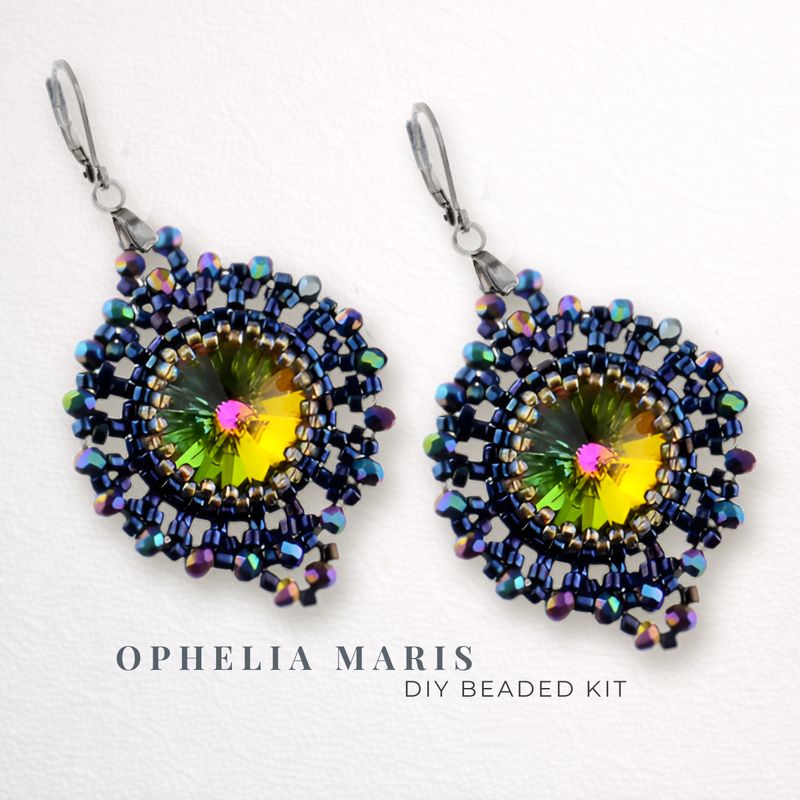 DIY Schmuckset „Ophelia Maris“ – farbenfrohe Ohrringe mit schimmerndem Rivoli und irisierenden Perlen, Ohrringe selber basteln im märchenhaften Design.