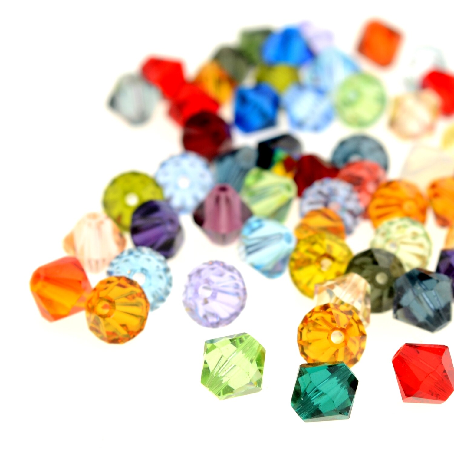 Swarovski®-Perlenmix – Bunte Doppelkegel, 4 mm (100 Stück) Swarovski®-Perlenmix – Bunte Doppelkegel, 4 mm (100 Stück)