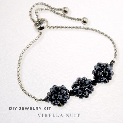 DIY Schmuckset „Virella Nuit“ – elegantes Armband zum Selbermachen mit Glasperlen und Edelstahlkette, perfekt zum Perlen basteln. DIY Schmuckset „Virella Nuit“ – elegantes Armband zum Selbermachen mit Glasperlen und Edelstahlkette, perfekt zum Perlen basteln.