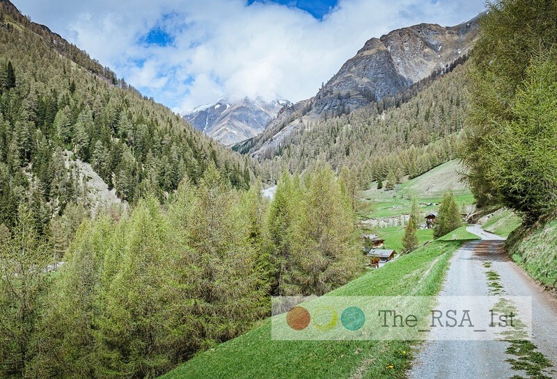 Landschaft / ENGADIN PUR Val Sinestra / (S) (M) (L) / Ab CHF 44.00