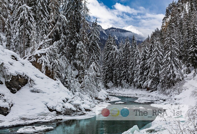 Gewässer / ENGADIN PUR Inn (bild a) / (S) (M) (L) / Ab CHF 44.00