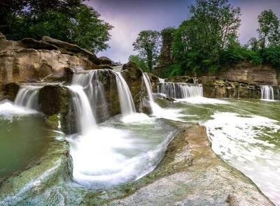 Gewässer / WASSERFALL 1 / (S) (M) (L) / Ab CHF 44.00