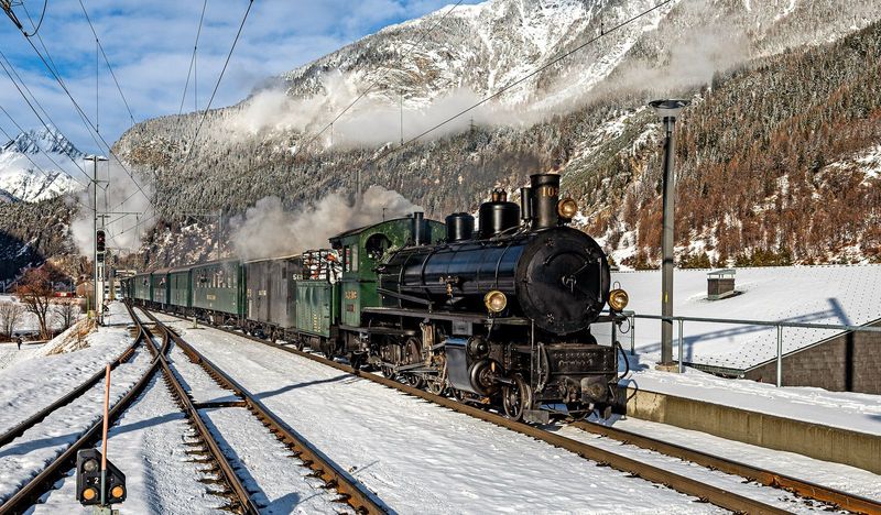 Graubünden Bahnkalender 2026 / Ab CHF 44.00