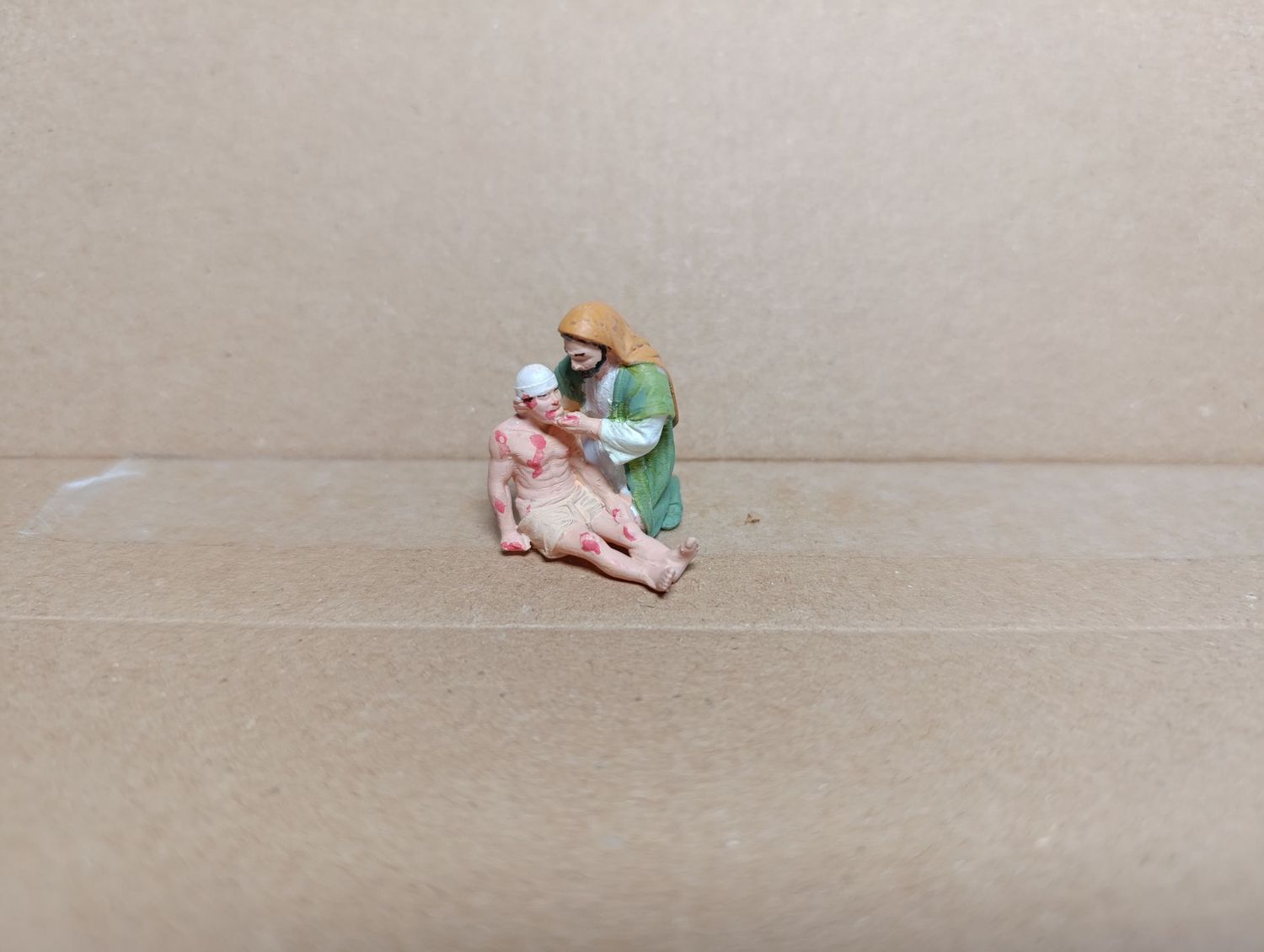 Der barmherzige Samariter – Figur im Maßstab 1:50 Der barmherzige Samariter – Figur im Maßstab 1:50