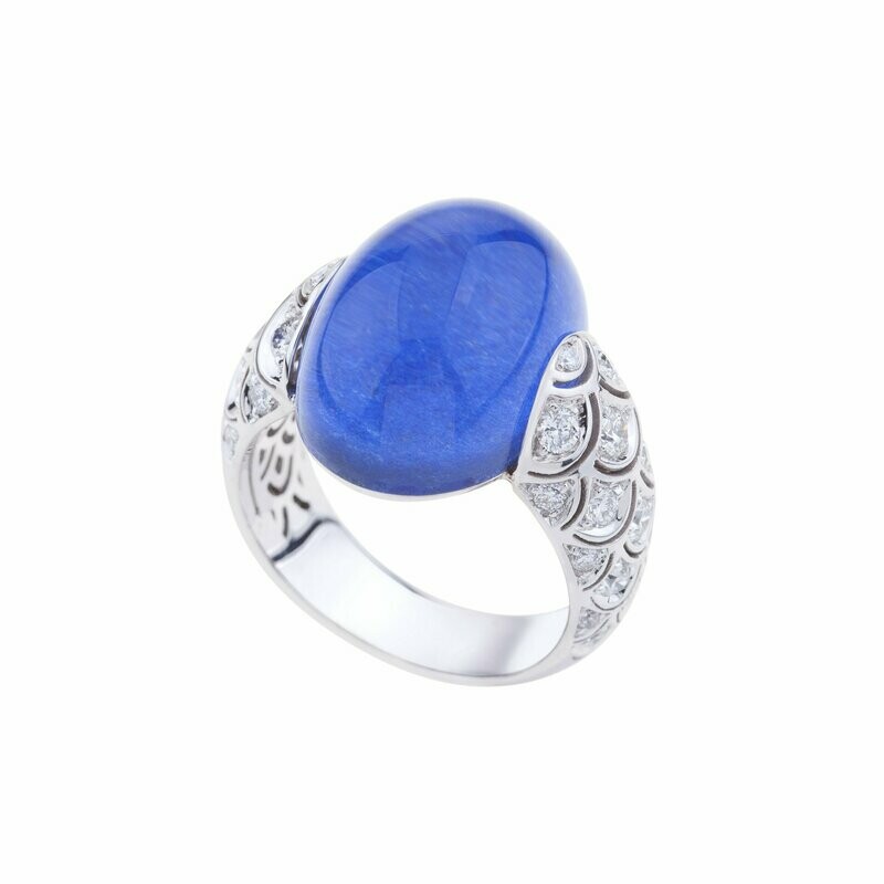 White gold with diamonds and doublette lapis
