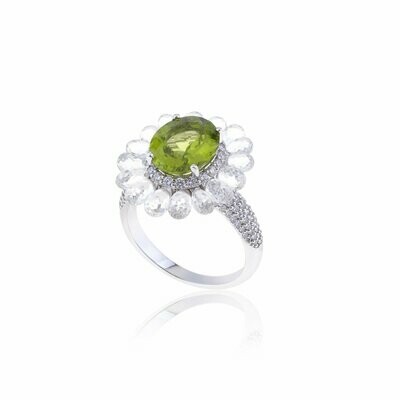 White gold with peridot, white sapphires and diamonds