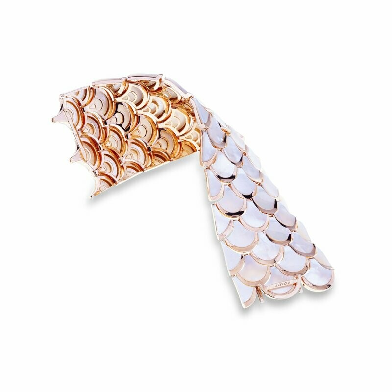 Rose gold with mother of pearl