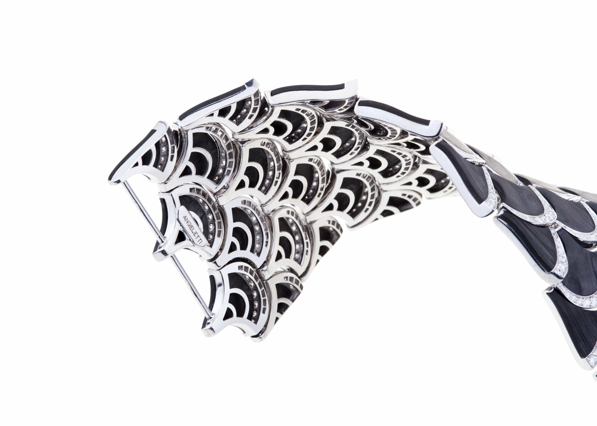 White gold with carbonio and diamonds pave