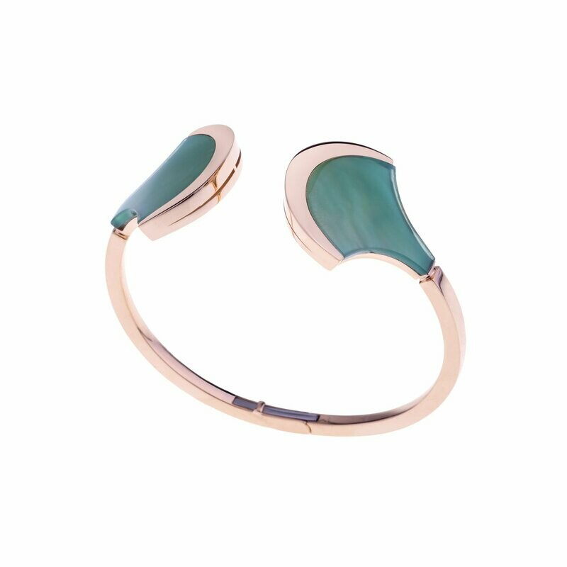 Rose gold with mother of pearl and green agata