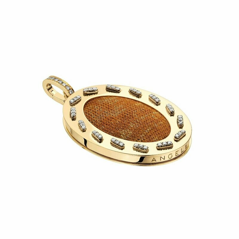 Yellow gold with diamonds and fabric