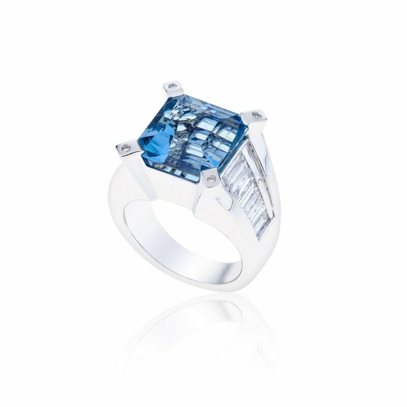 White gold with aquamarine and diamonds