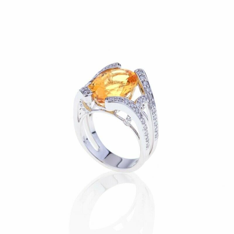 White gold with diamonds and oval citrine quartz