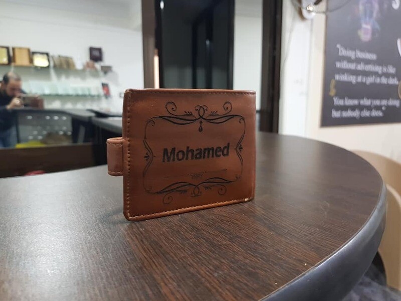 محفظة جلد طبيعي