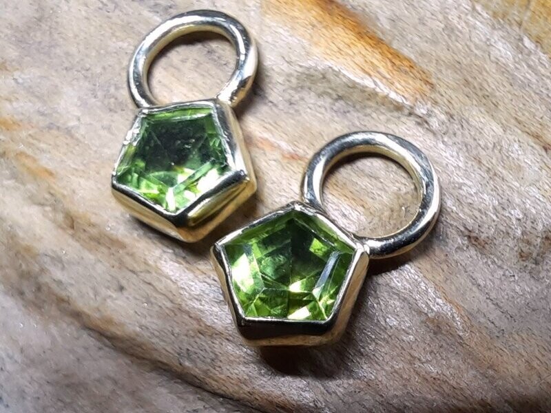Creoleneinhänger Peridot Creoleneinhänger Peridot