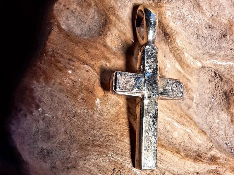 Kreuz in Silber und Gold