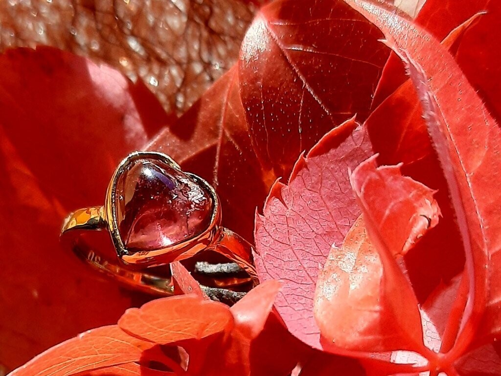 Ring mit Turmalinherz