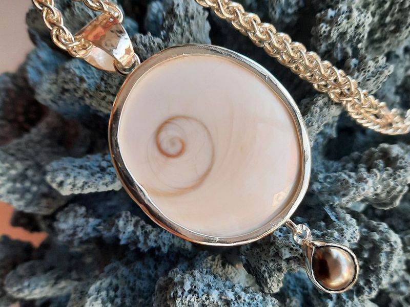 Shiva Eye meets Tahitiperle