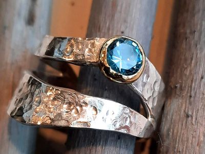 ♒️ Sternzeichenring Wassermann mit Topas ♒️ Sternzeichenring Wassermann mit Topas