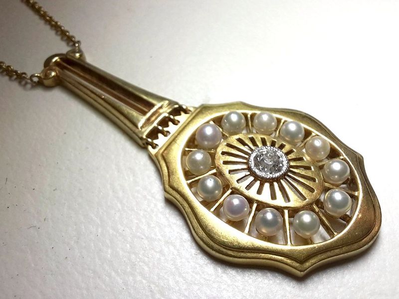Collier im Jugendstildesign