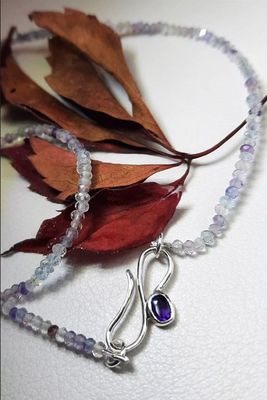 Edelsteinkette mit Aquamarin und Amethyst