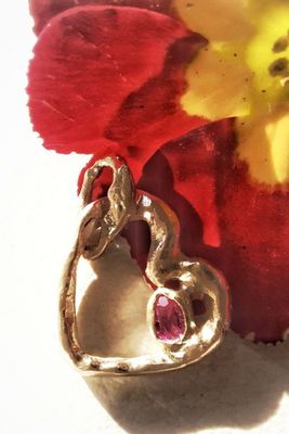 Herz mit Rubin