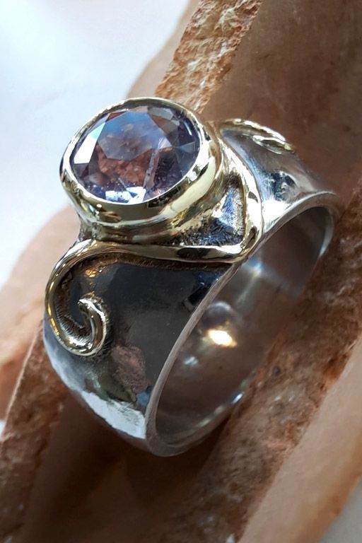 ♈️ Widder mit Amethyst ♈️ Widder mit Amethyst