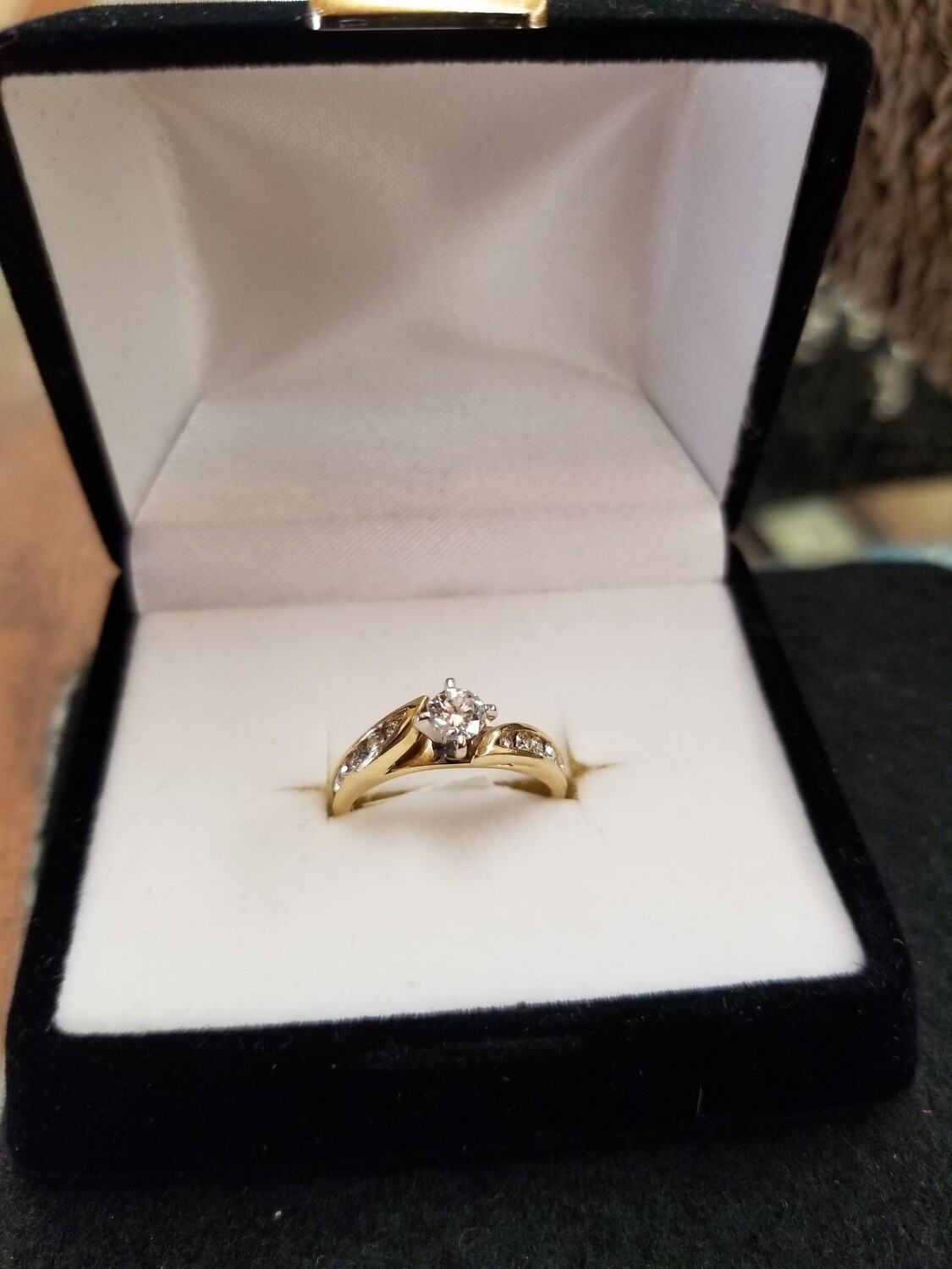 14k yellow gold ring (size 6) #7189
