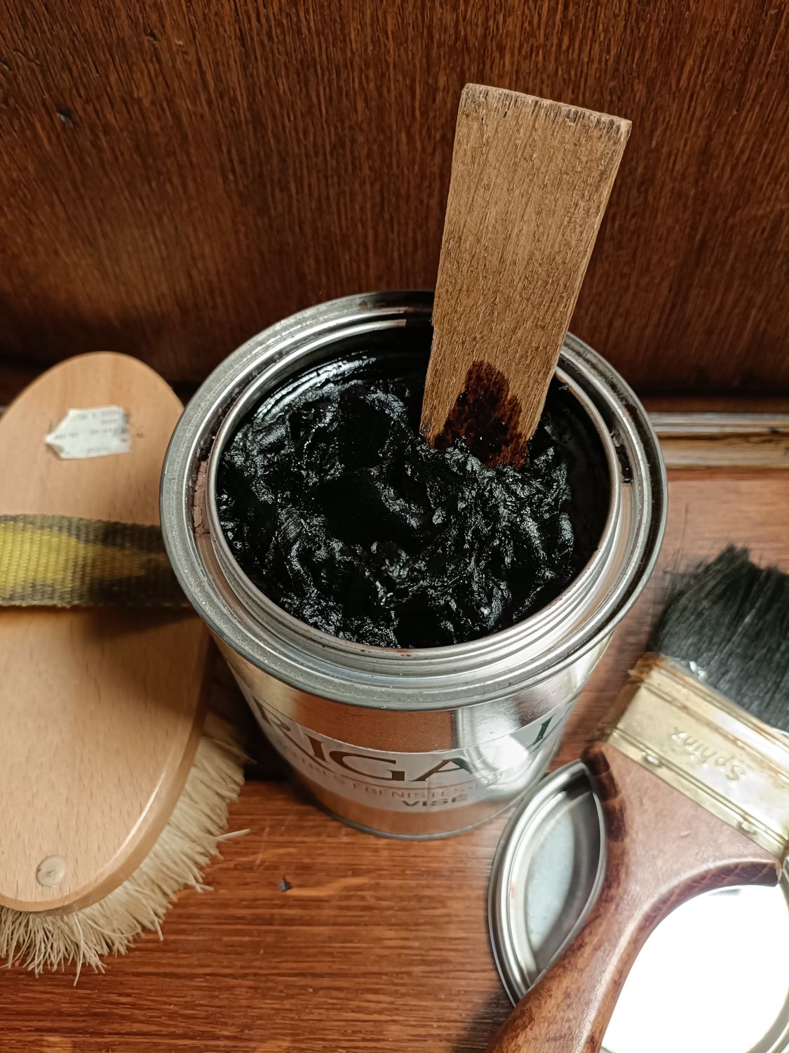 Cire acajou en pot de 1L