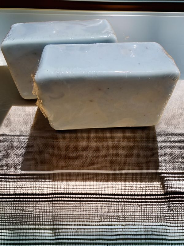 Cocoa butter soap/New York Forever Bond 9 fragrance