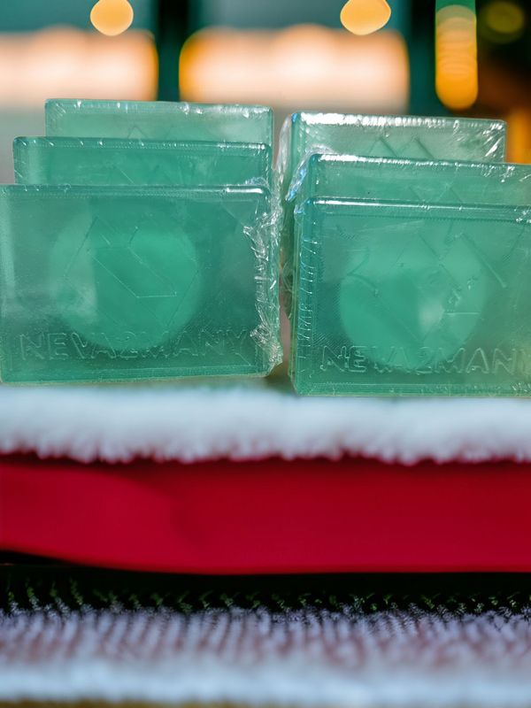 Clear soap/Christmas tree fragrance -D1-