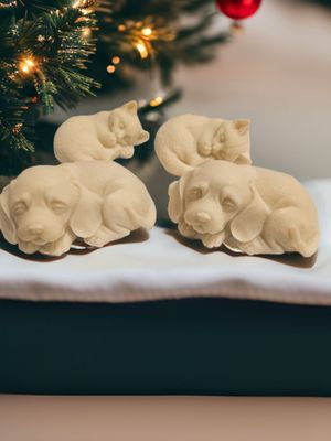 Neva2many Puppy  (Goat milk/Pine needle 4 oz.)