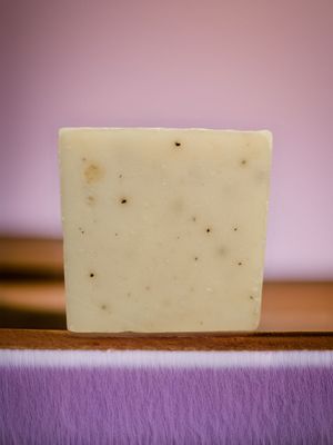 African Violet Soap -D11-