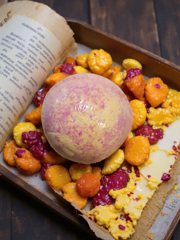 BKG Banana,Kiwi, Grapefruit  bath bomb