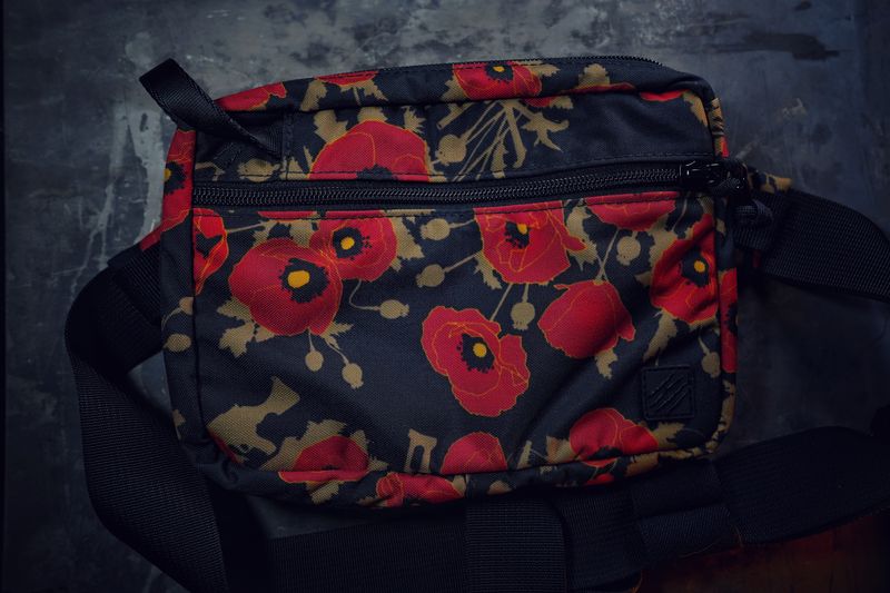 FBAG  POPPIES