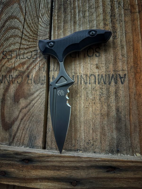 Manaia Serrated