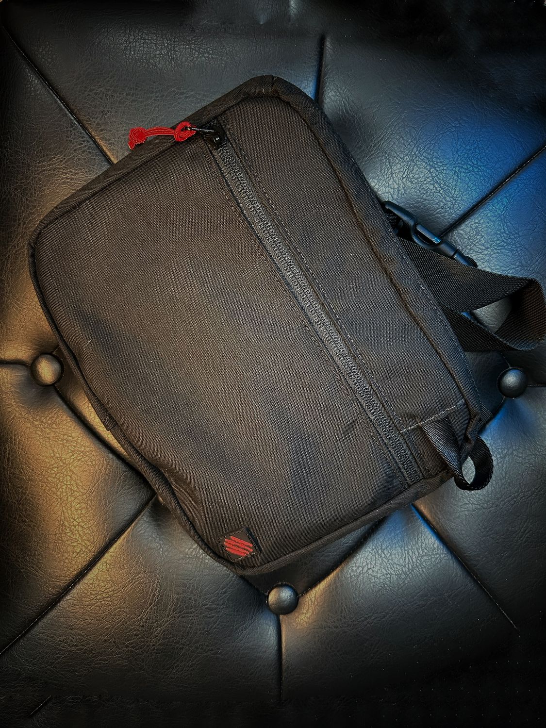 FBAG  BLACK (LEFT HAND DOMINANTE)