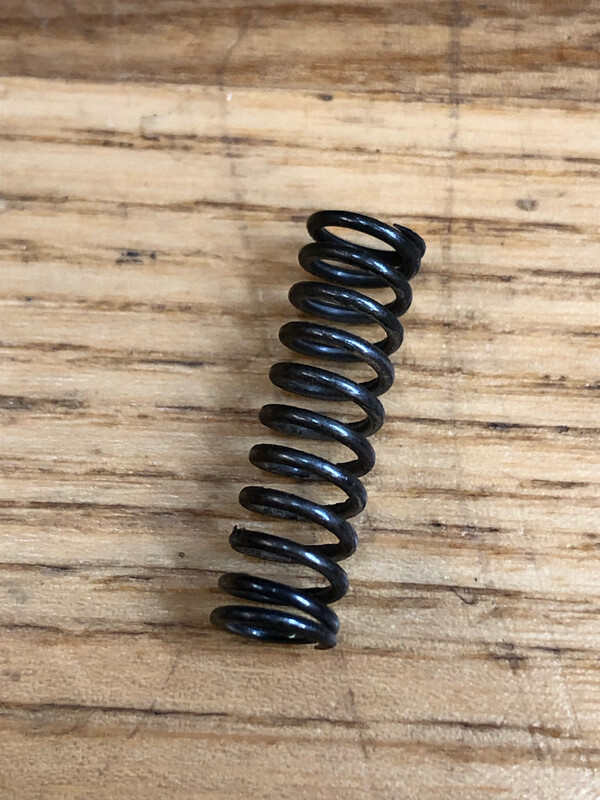 Bolt Shroud Lock Spring Mauser 98 (USED)