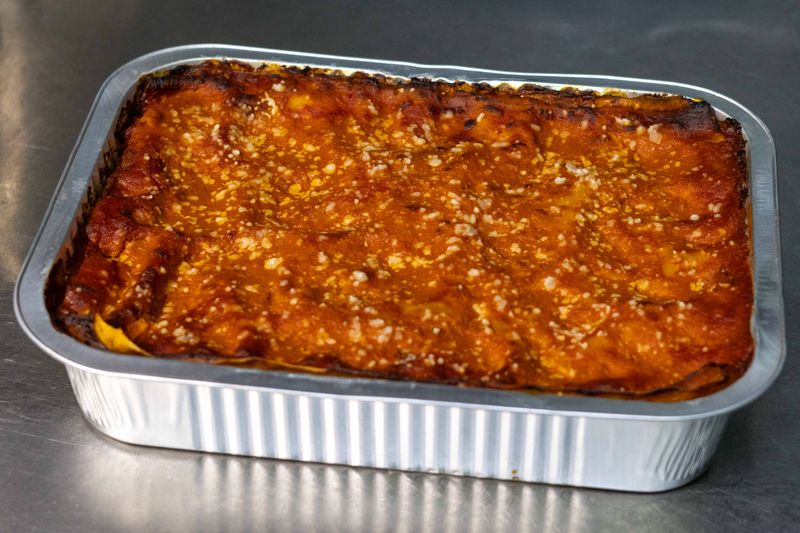 ordina da mammadelivery teglia di lasagna al ragu fatta in casa