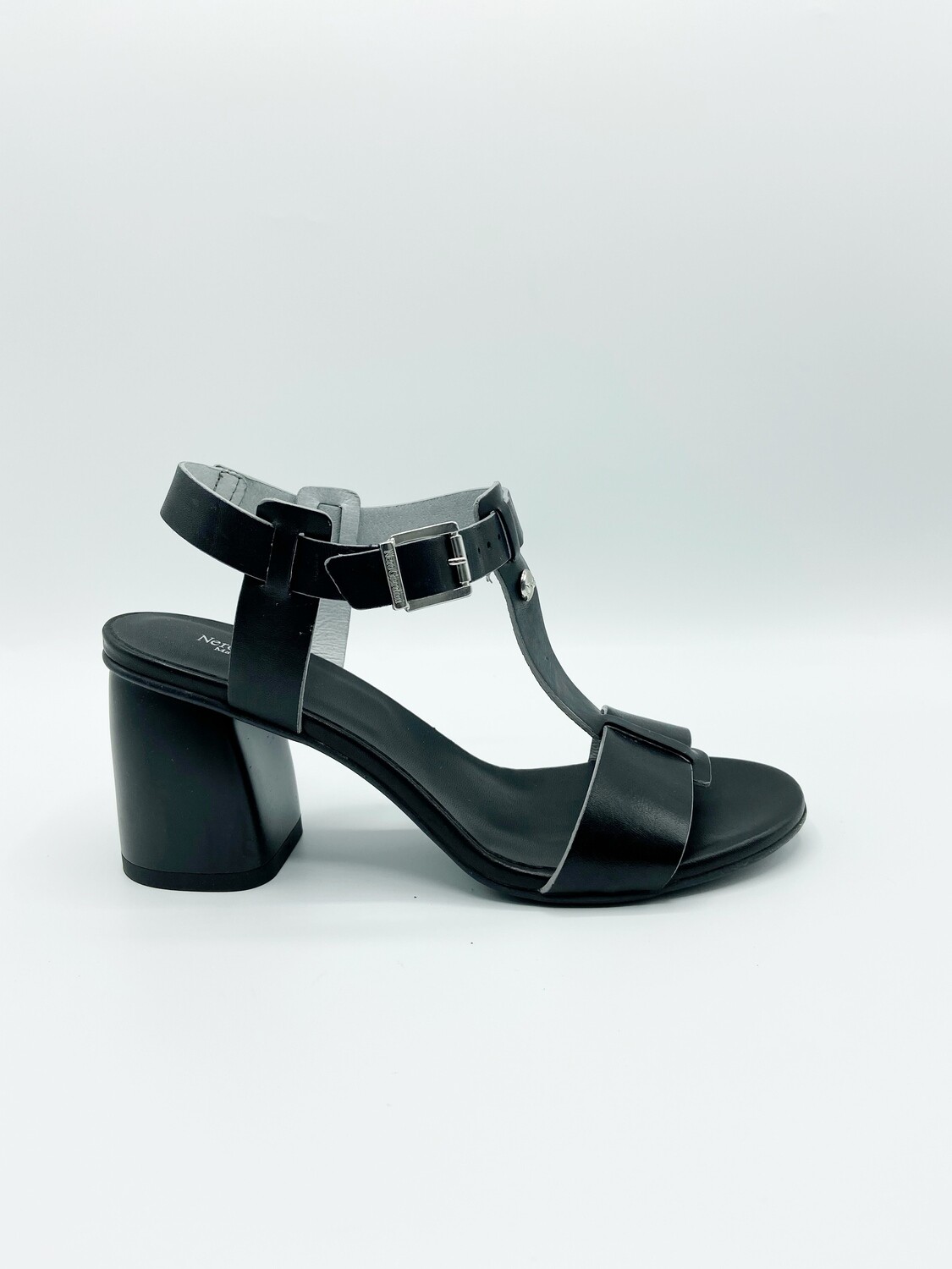 Sandalo Nero Giardini art.P908195D/100 colore nero