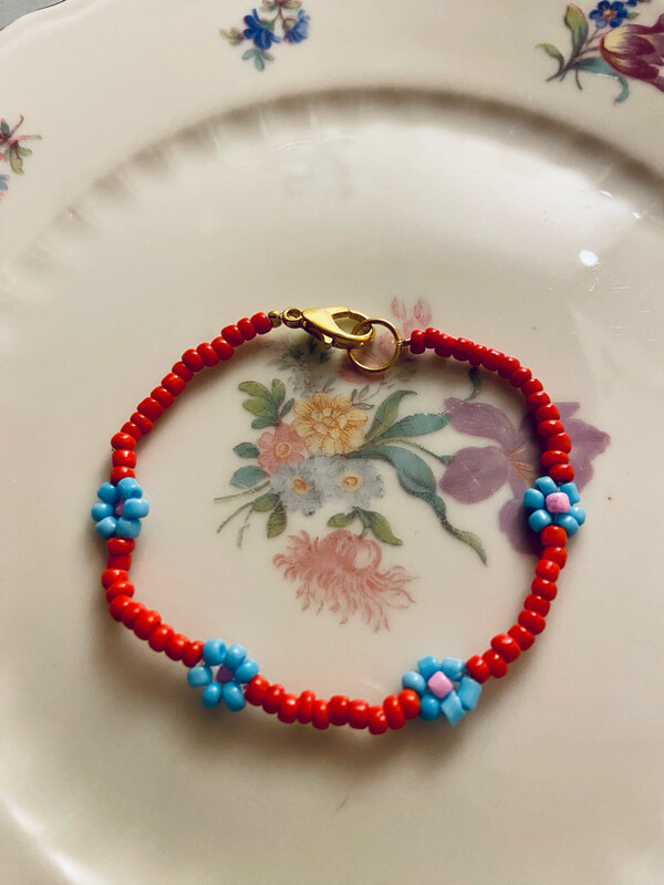 Color Up Your Life Bracelet Flower Red Blue Yellow