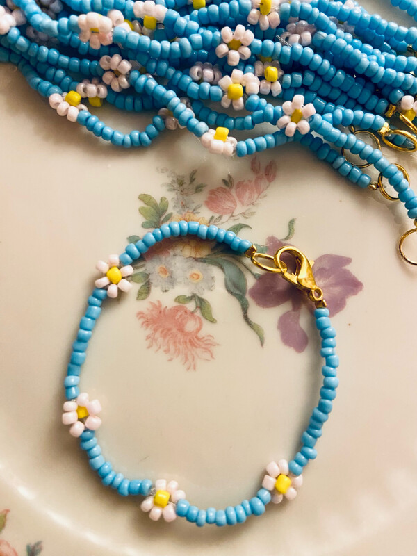 Color Up Your Life Bracelet Flower Blue White Yellow