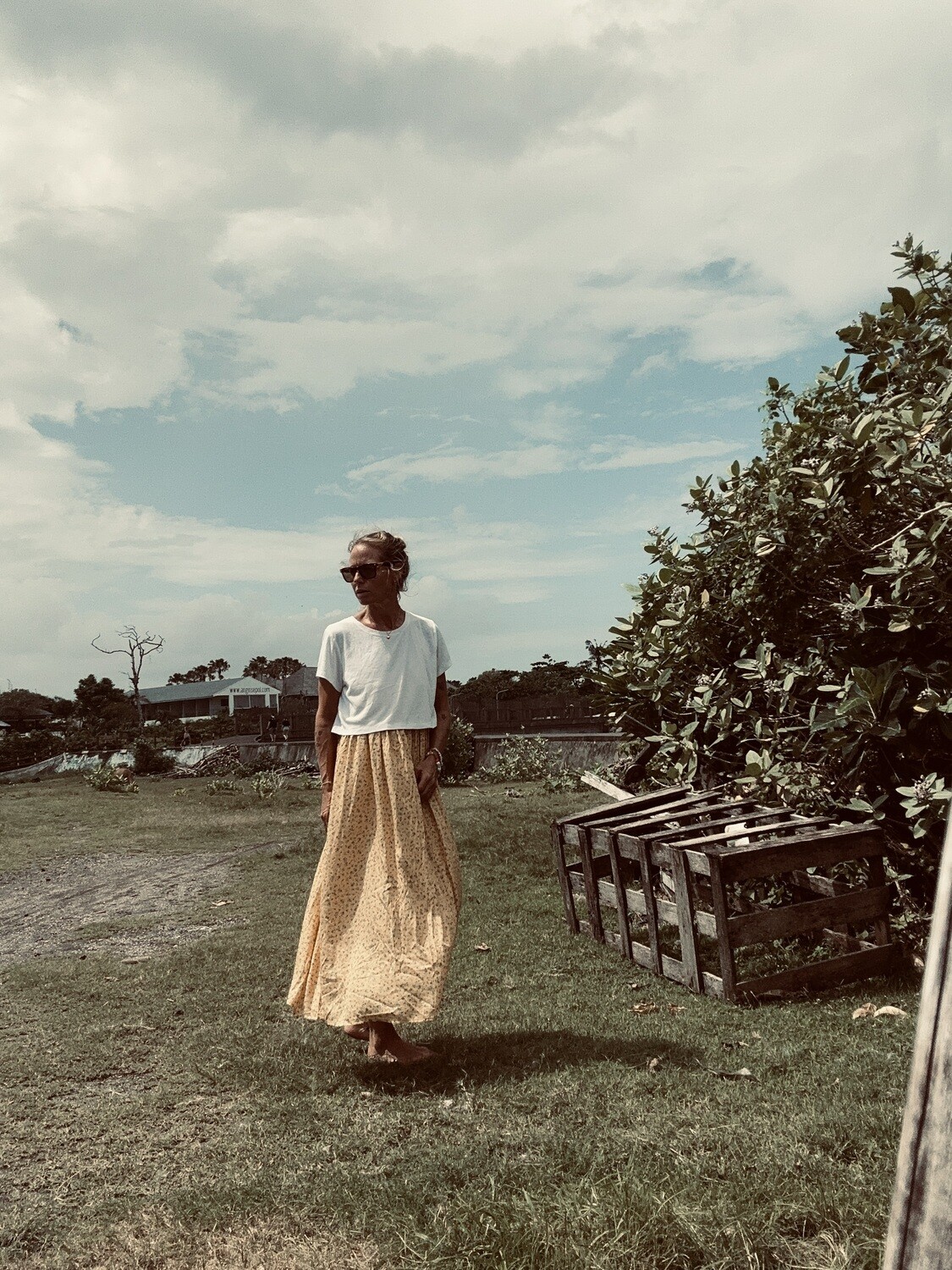 Easy Monday Yellow